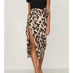 🔥2/15$🔥Wrap leopard skirt
